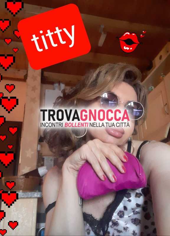 titty bellissima trans italiana bella anche vivo