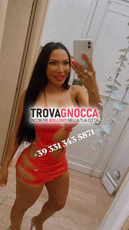 bari prima volta pochissimi giorni sono bella maialina🐽 e sono qui soddisfarti. disponibile sesso e bacio bocca 💦👄.