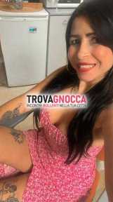 scoperta fantastica 👠👠💯 massaggio milking table svolto letto progettato fori vita intima che garantisce un'esperienza unica e memorabile