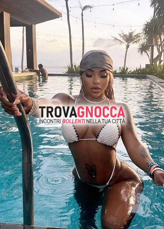 anche domicilio ciao sono shirley massaggiatrice calda e sensuale. ho grande dedizione tutto ciò che faccio e buon senso che rende ogni esperienza unica.