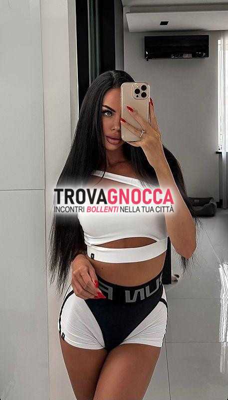 foto💯✖️💯veriteche modella ungherese 25 anni studentessa posso venire anch'io te