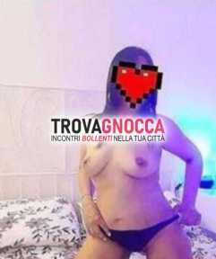 francesca casalinga vicino. assaggia mio piacere leccami desiderio e gustami pieno. sono pronta anche tuoi giochi piu piccanti