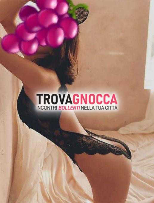 primissima esperienza verona ❤️ giovane porcellina 🔝💣🔞 bocca calda pronta favolosi pompini 😍🤤😈