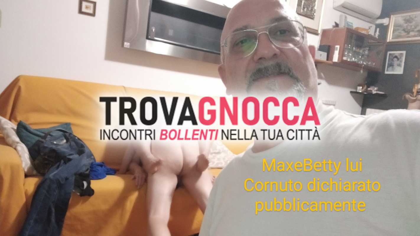 maxebetty vera coppia cuckold sputtanata pubblicamente