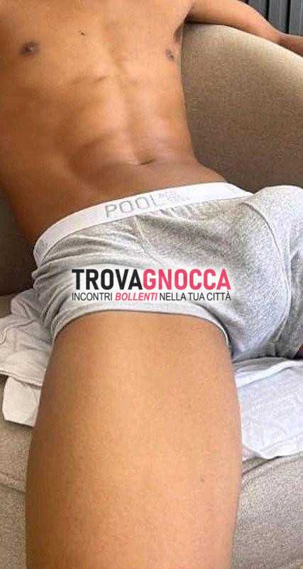 maikol 23enne cubano notevole 22 cm è appena arrivato 🔥 pronto portare fuoco e passione nella tua vita 💥