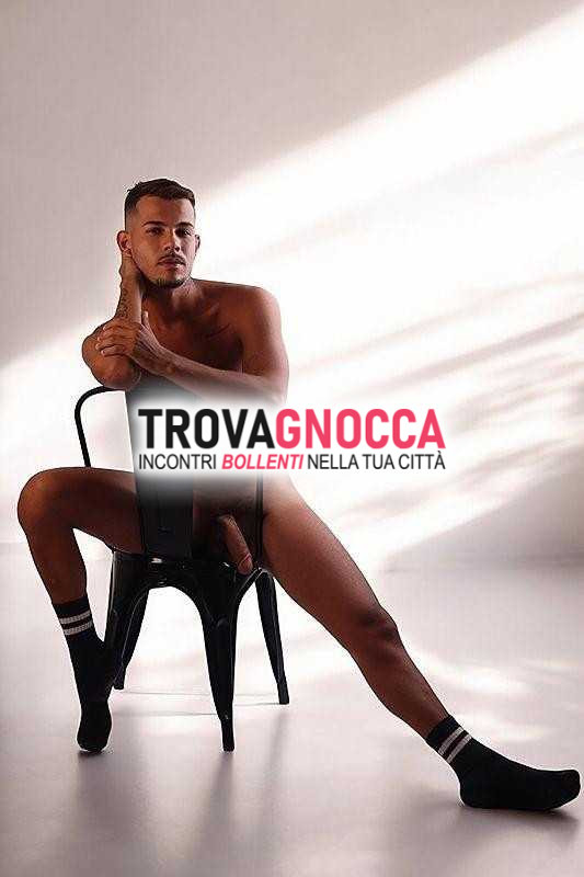 🍆🇧🇷💦 victor brasiliano dalla misura sorprendente 23cm disponibile momenti intensi 🍆🇧🇷💦
