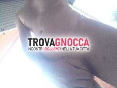 adoro esporre mio corpo senza nessun velo. vieni trovarmi o.