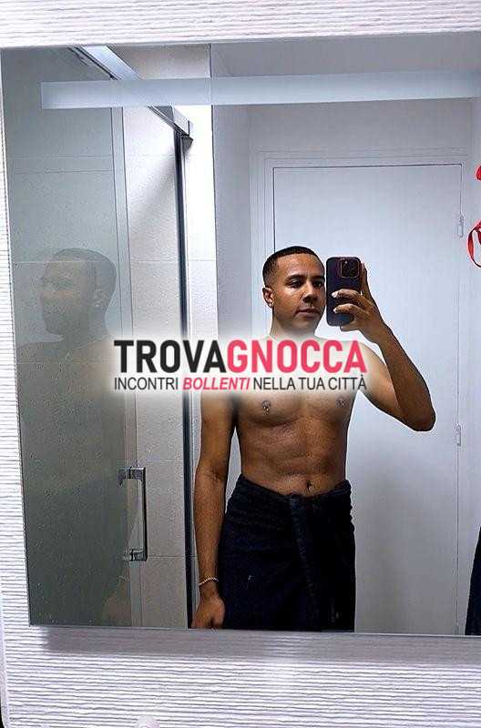 😎 proprio qui citta vieni concederti momento piacevole questa delizia al cioccolato 🍫