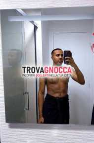 😎 proprio qui citta vieni concederti momento piacevole questa delizia al cioccolato 🍫