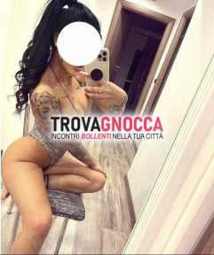 v⛔️𝗣𝗿𝗶𝗺𝗮 𝗩𝗼𝗹𝘁𝗮 ⛔️🎀 🎀 💜🎀foto vere🎀 incantevole ragazza dolce e sensuale pronta essere gustata 🍓 disponibile anche un'amica
