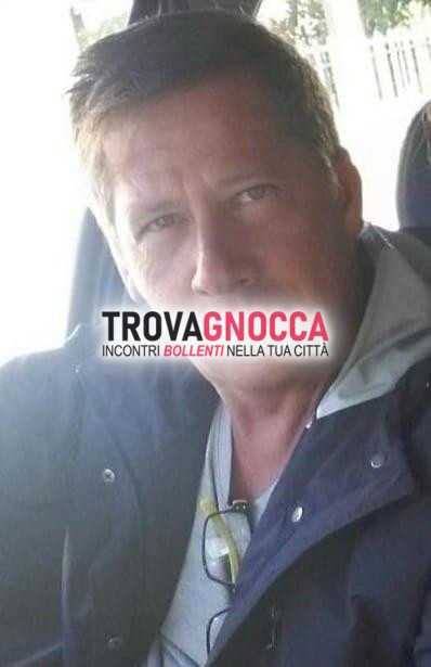 uomo meridionale sud cerca coppia o singola o lei coppia momenti intensi e passionali.