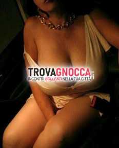primissima volta tettona nuova e caldissima serata irresistibile 🔥💞👅💦💜👅💞