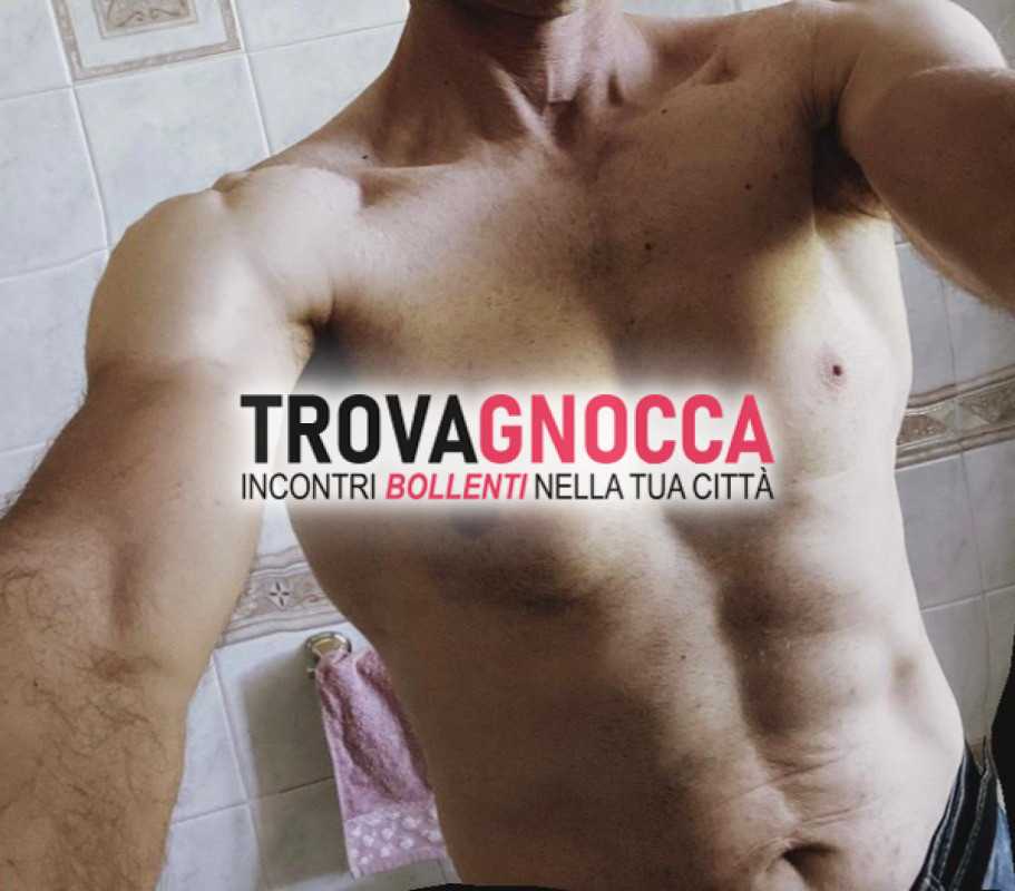 bel maschio sposato e sportivo abile leccatore