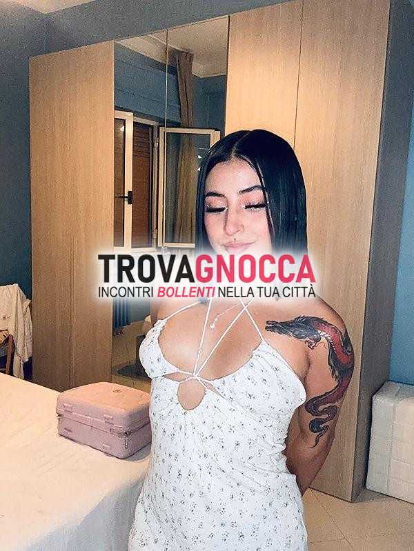 ciao 🌹sono sara 💦una giovane provocante pronta stimolare tuoi sensi 🇨🇴e vivere momenti pura passione insieme te 👅 sono piccola e irresistibile proprio foto. 🌹non perdere tempo