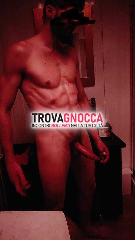 questa sera sono cerca donna elegante e audace me e mio amico camionista dotato fascino e carisma