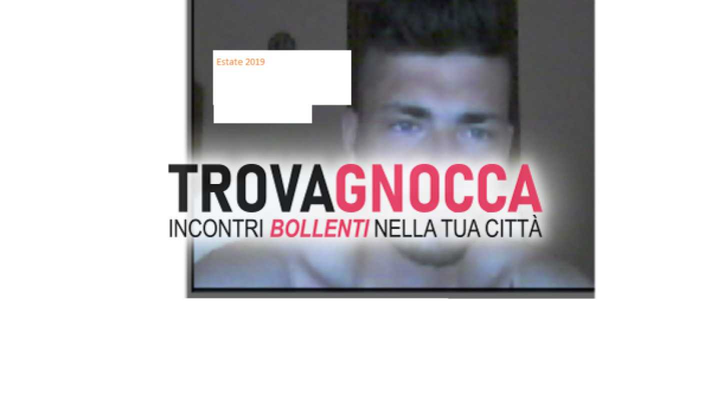 ragazzo etero si fa leccare piedi fabrianochiedo rose