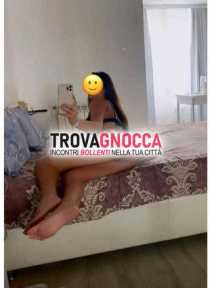 a barletta fantastica maya È gattina corpo che fa scompaginare È trasgressiva e rivelatamente seducente