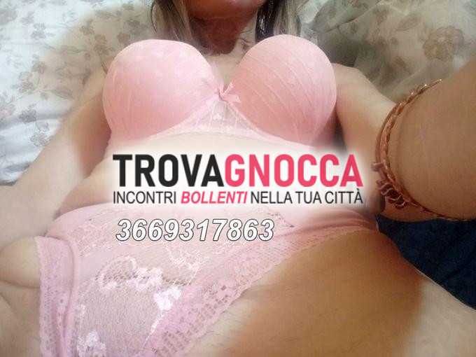 pagani 😍 non perditempo solo chi È realmente interessato😍 italiana favore non scrivete ma telefonate contessina sangue blu sotto lenzuola mi trasformo un'esperienza unica e sensuale.