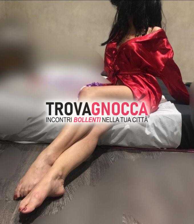 sofia italiana ti invita scoprire percorso erotico tantrico incontaminato