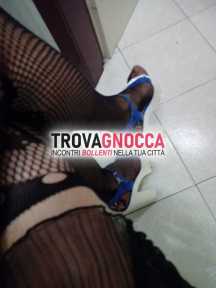 trav femmina passiva fighetta anale