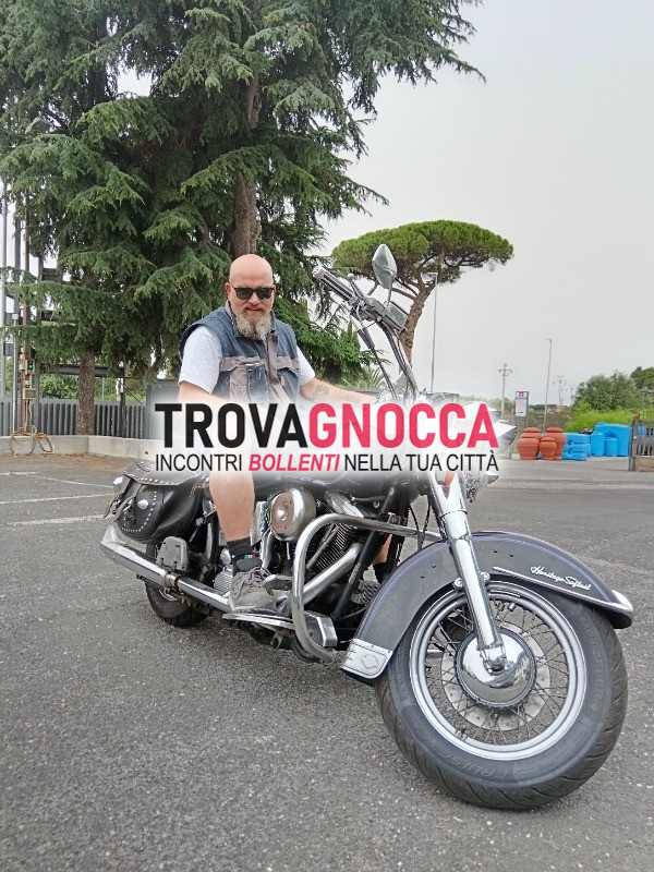 cerco ragazze max 35 anni porcelline divertimento senza impegno