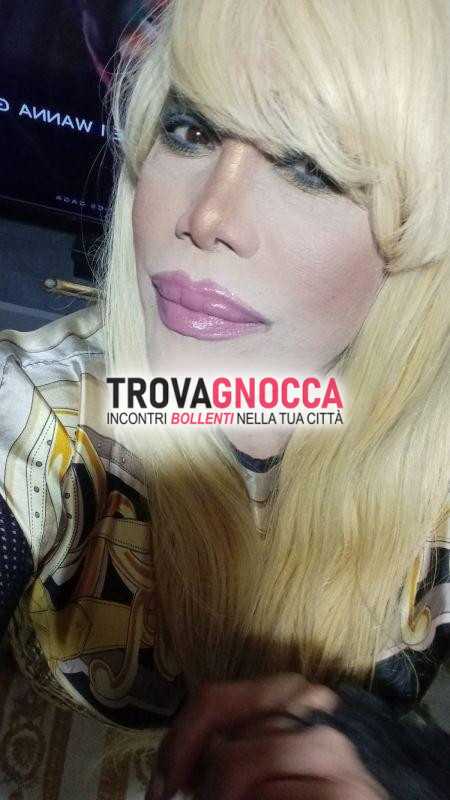 nicole vip venturiny transessuale disponibile 24 ore 24 ogni giorno sacco giocattoli e possibilitÀ massaggi.