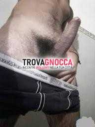 giovane cerca divertimento piccante stasera