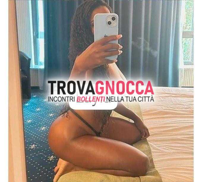 guizza ciao sono layla È mia prima volta qui 🔥nuova tettona succhiatrice fino fondo 📍recentemente arrivata città 🫦con fascino sexy travolgente e corpo urlo. 💄ti aspetto