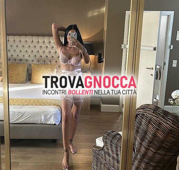 ricevo e raggiungo 🚙 bellissima maestra pompino 🔞 piccantissima e gia' pronta te foto reali 👠📛