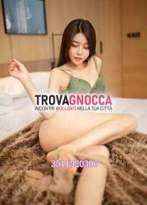 🟩🟪giovane ragazza orientale passionale e bellissima È faro meglio completa sexy e assolutamentemuchissimo🟪🟨