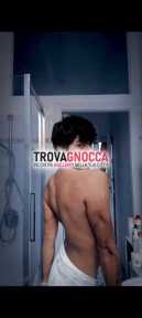 giovane ragazzo latino giovane ragazzo latino