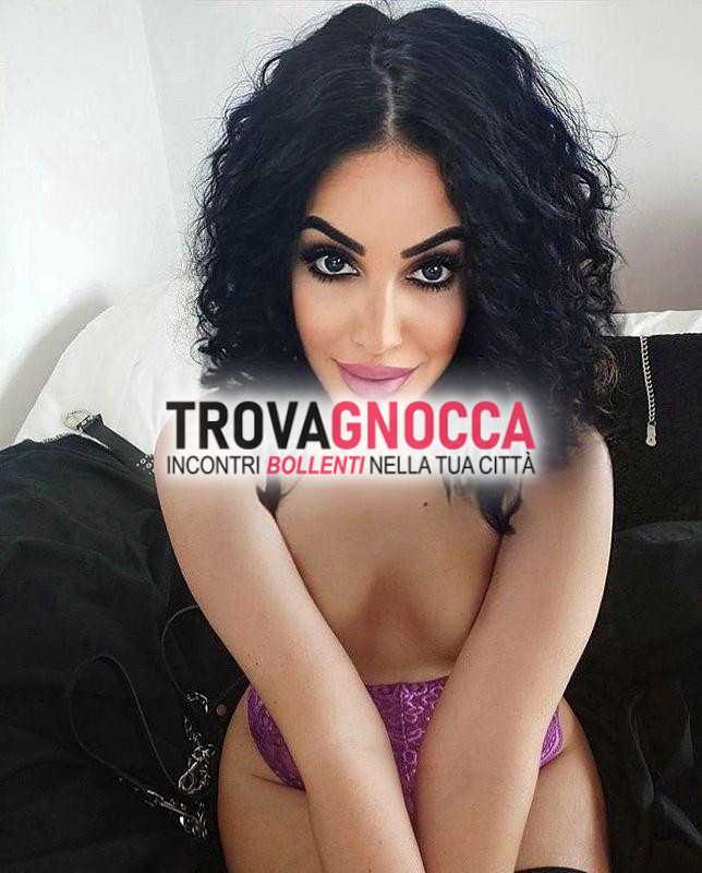 laura italiana 28 anni prima volta zona regina preliminare e pecorina