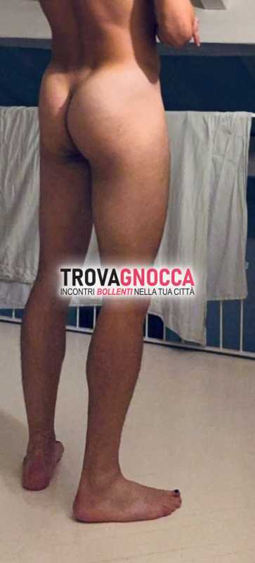 massaggi relax e esperienza hot vengo 1 fiume e ho 1 bel lato b x etero curiosi anche prima esperienza stranieri dotati