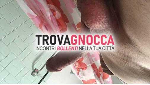 sono giovane uomo dotato cerca coppie o donne cui condividere momenti piacere senza limiti.