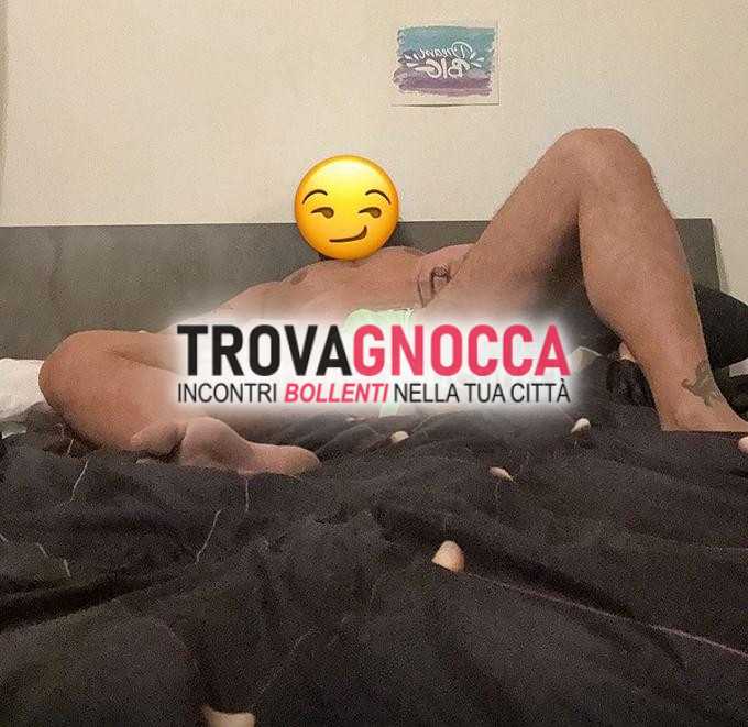 passivo raffinato propone massaggi contesto riservato e ben curato.