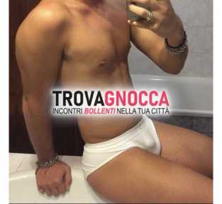 💦🔥caldissimo ragazzo ospita bei ragazzi 💦🍆🍑👅