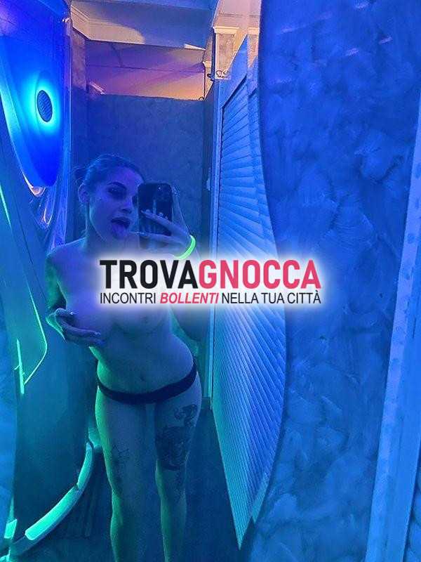 videochiamata hot porca davvero irresistibile utilizziamo vibratori e ci divertiamo insieme ti farò perdere testa. posso inviarti foto e video anche personalizzati. non perdere l'occasione questi incontri esclusivi