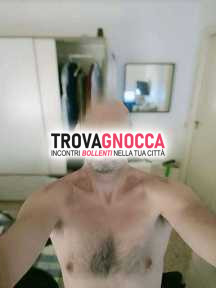 singolo ospitale cercando coppia o donna