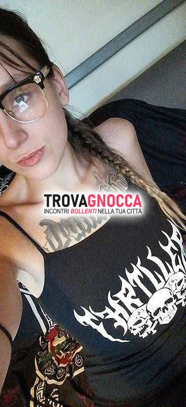 🔥✨in auto ma strada privata✨🔥 ragazza italiana abilità orali straordinarie fidatevi chi ha avuto l'esperienza e dolcezza infinita.