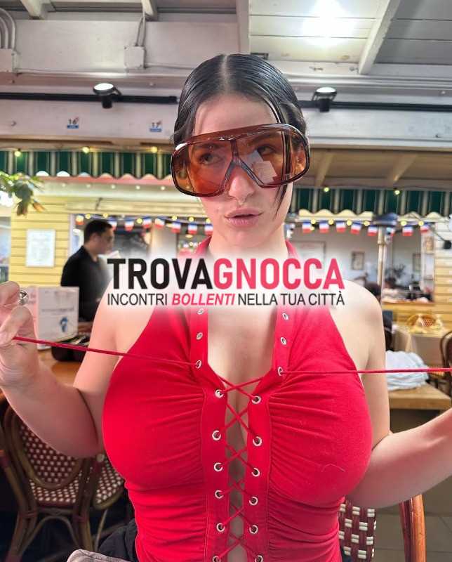 gola profonda estrema inclusa