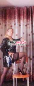 mistress dominatrice giocherellona strap-on pratiche fetish bdsm non anonimo mistress dominatrice giocherellona strap-on pratiche fetish bdsm non anonimo