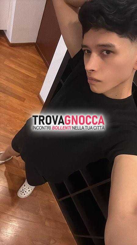 michael 🇨🇴 nuovo milano 👅 giovane cazzone 22 cm twink arrapato 😈🔥💦 attivopassivo🎁