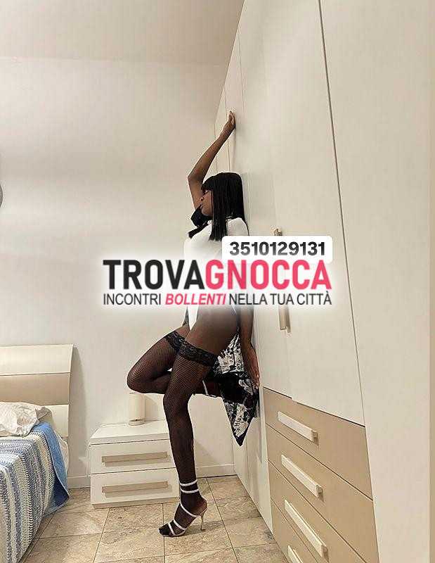 🍒🍒🍒 massaggiatrice valeria molto bella e femminile è qui offrirti un'esperienza unica 💦💦passiva e versatile 💦💦 che non dimenticherai facilmente. scopri suo stile particolare e lasciati trasportare mondo piacere. 🍒🍒