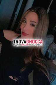 sono natalia ragazza molto accomodante ed educata sono attiva e passiva completa amorevole e fantastica spero farti divertire cazzo