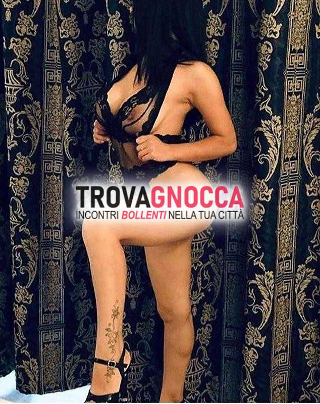 sensualissima e assolutamente provocante un'esperienza non perdere rinfrescatevi massaggio erotico che lascera' segno momento relax che vi regalera' emozioni uniche sempre ricco novita' e sorprese