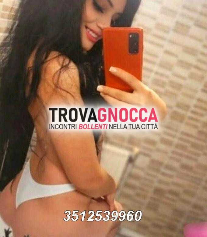 appena arrivata 💕 ho 19 anni e sono italiana accolgo piacere anche coppie.
