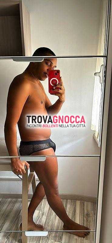 brunico niky. sempre estremamente disponibile uomini coppie e donne sono appena arrivato città e resterò solo pochi giorni. sono qui rendere ogni momento speciale e sorprendente