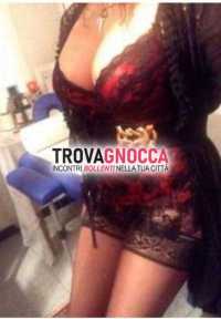francavilla mare lucia è signora elegante e sensuale donna matura e focosa sei splendide tette calda e vogliosa brava pecora e bellezza disarmante.