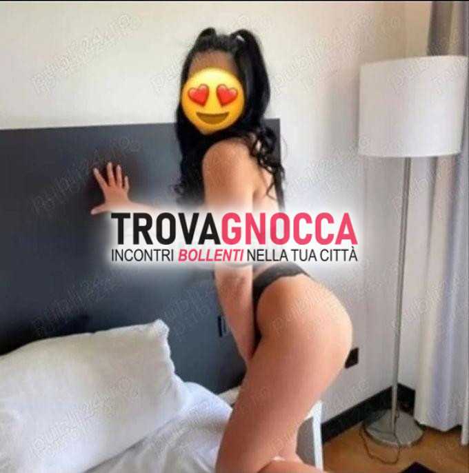 🔞🆘 appena arrivata andreea meravigliosa bambola 🆘♥️🔞 💕💕💕💕 incantevole e introvabile tutta disposizione te 👠