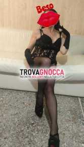italiana 34 anni misura seno 4 alta circa 1.70. sono ragazza sensuale e trasgressiva vero fuoco passione che aspetta essere scoperta italiana 34 anni misura seno 4 alta circa 1.70. sono ragazza sensuale e trasgressiva vero fuoco passione che aspetta essere scoperta